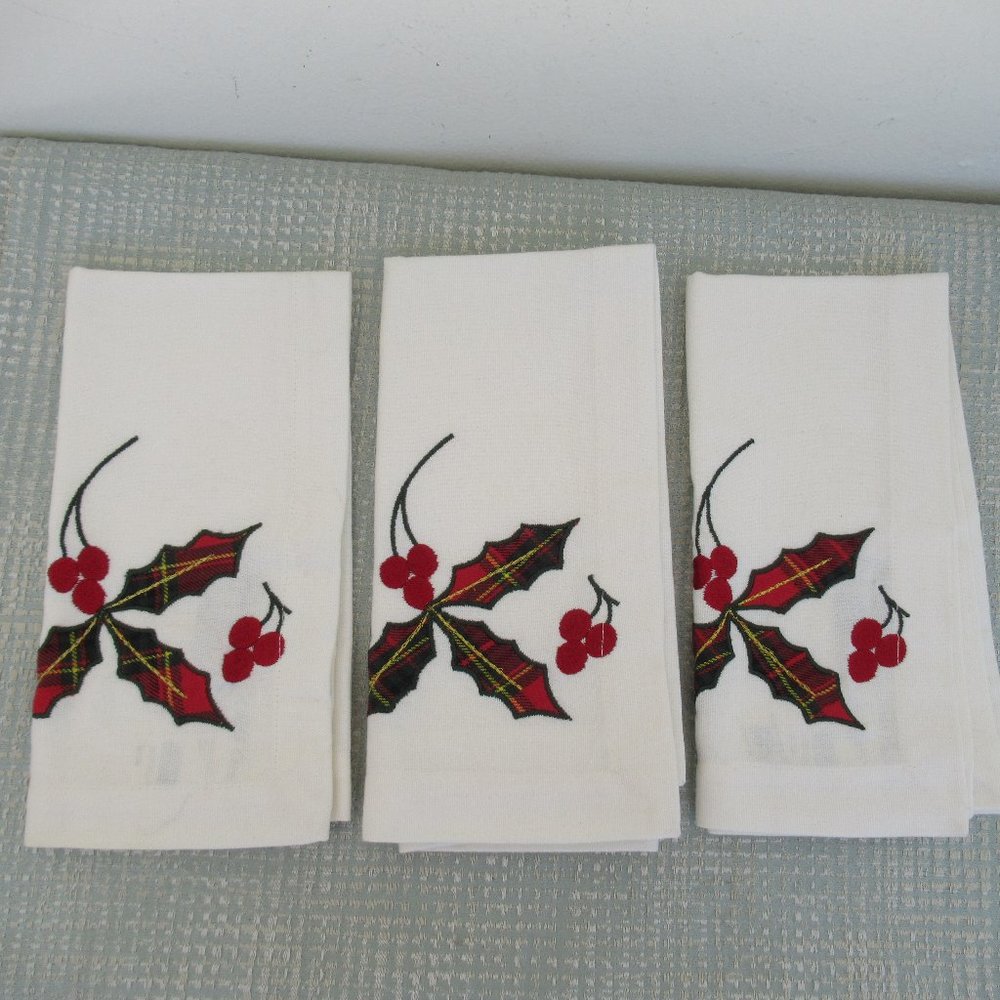 Set of 3 Christmas Cherry Nature 19 x 19" Embroidered Table Napkins 100% Cotton